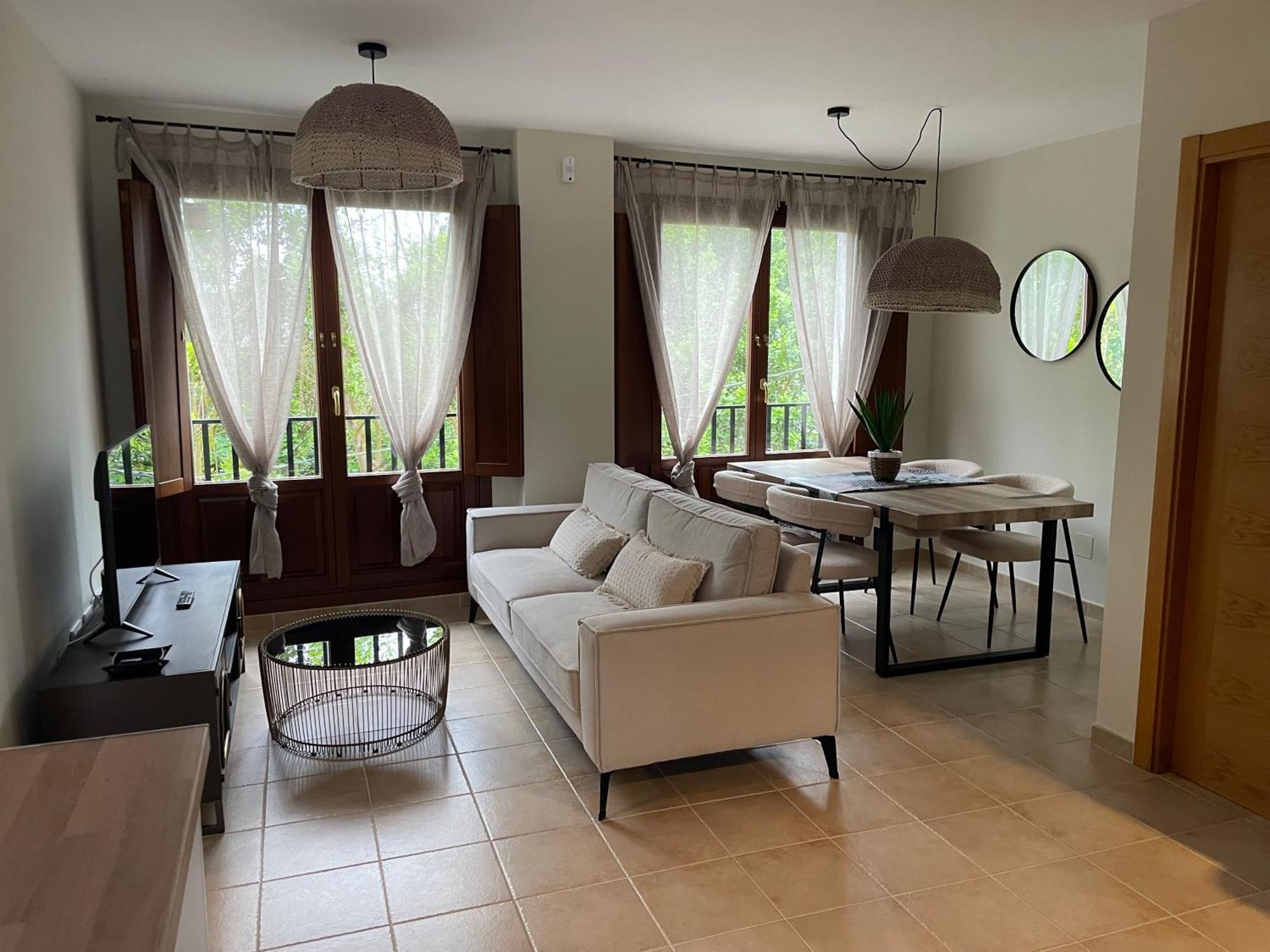 El Puerto Apartment *